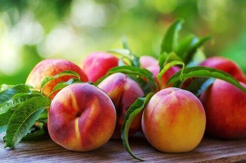 Персики фруктовые для воспаления подкладки желудка