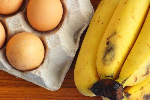 Бананы и яйца