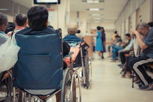 детская больница в инвалидной коляске