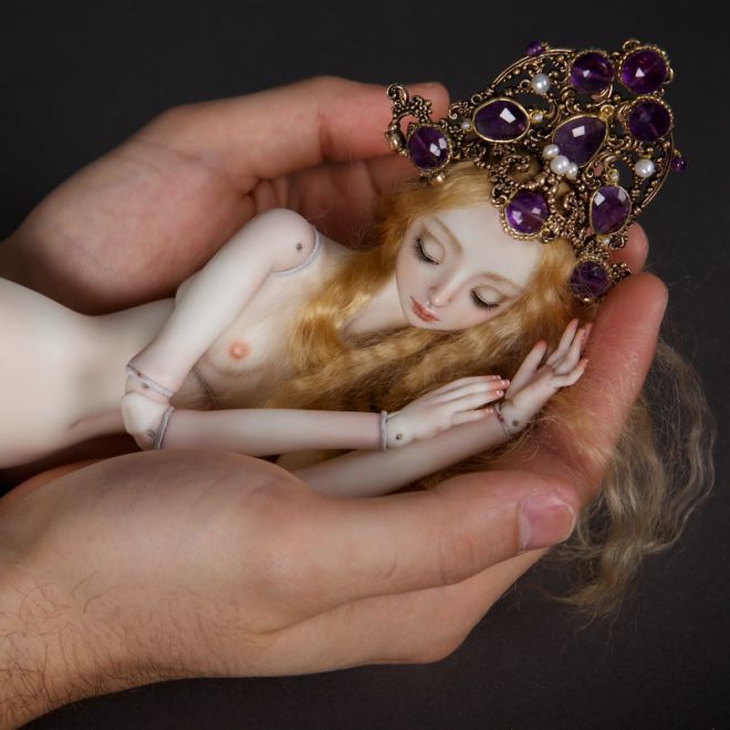 дизайнер создает духовные куклы для взрослых 12