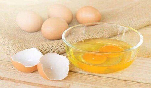 Яйца - отличный увлажняющий крем для сухих волос