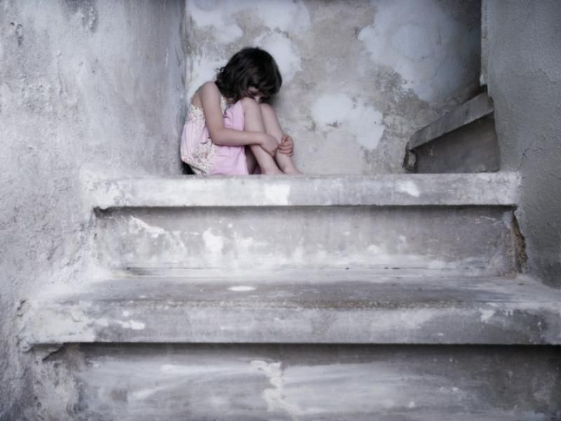 Взрослые дети из неблагополучных семей - как преодолеть тревогу?