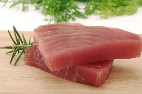 тунец отбивает источник белка
