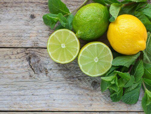 Свежие фрукты лимона