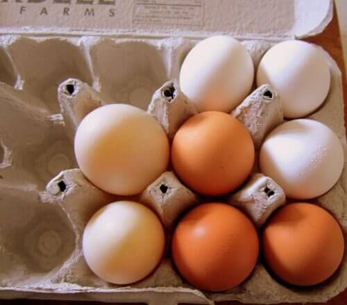 Яйца в форме