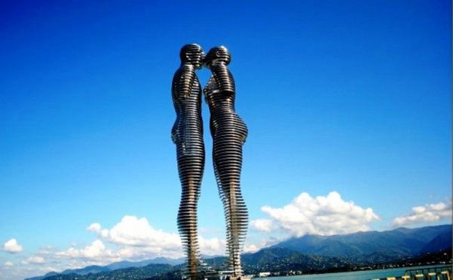 Эти движущиеся скульптуры рассказывают историю любви 2
