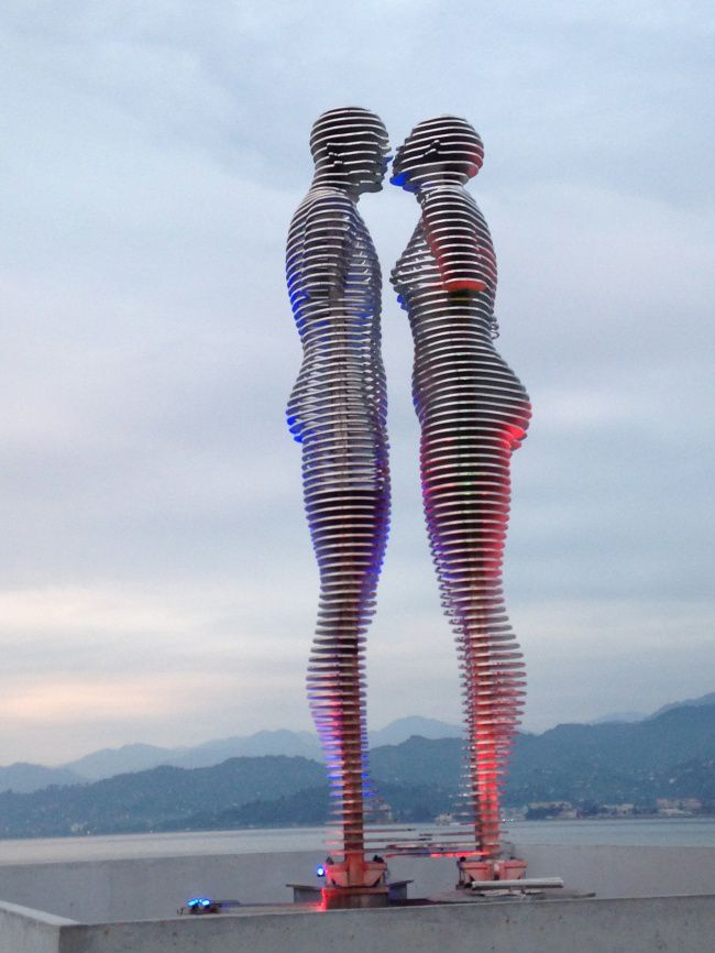 Эти движущиеся скульптуры рассказывают историю любви 4