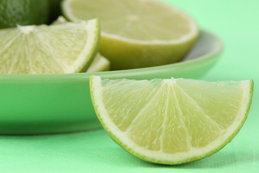 Как удалить мозоли - лимон на ночь