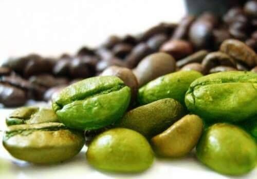 Зерна зеленого кофе