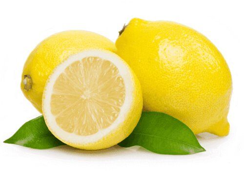 Лимонный сок эффективен и очень прост в использовании.