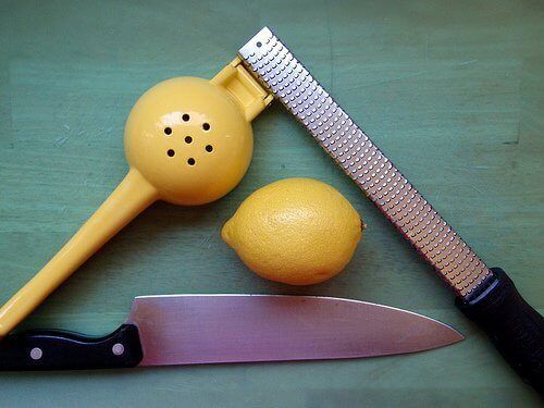 Лимонная и кухонная утварь