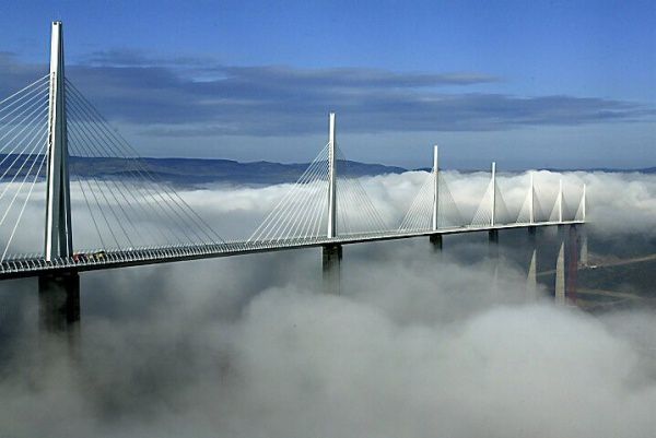 Мост через облака