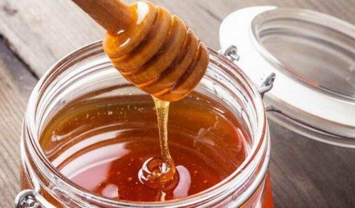 мед помогает обременительный запор