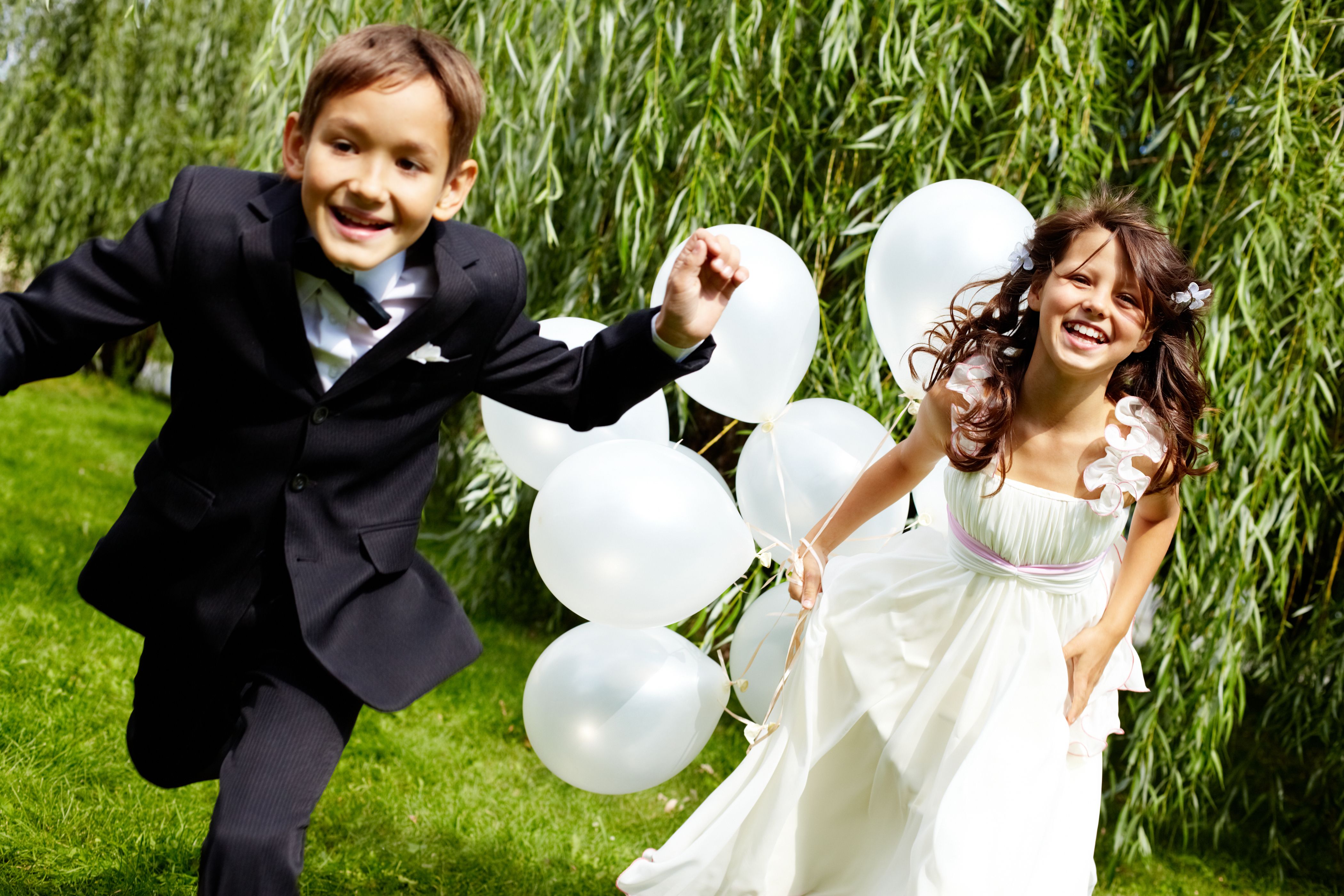 детям на свадьбе нужно соответствующее развлечение