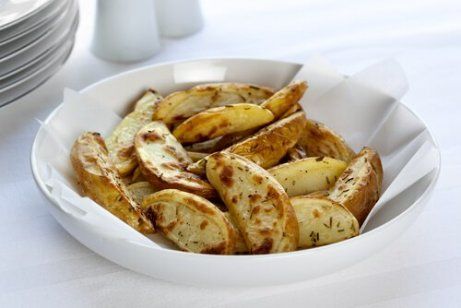 Жареный картофель. Печень страдает от потребления большого количества жира