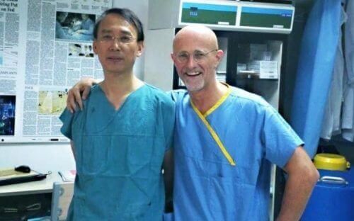 Итальянский нейрохирург Серхио Канаверо объявил о первой в мире пересадке головы