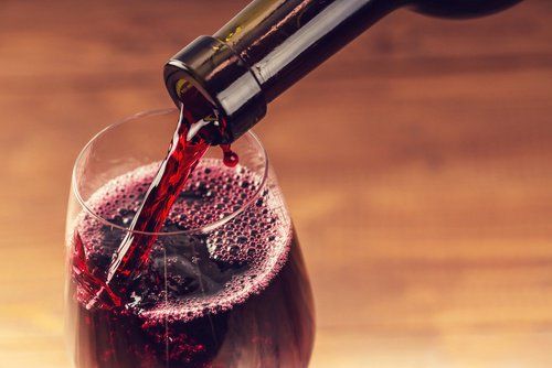 Красное вино полезно для борьбы с раком
