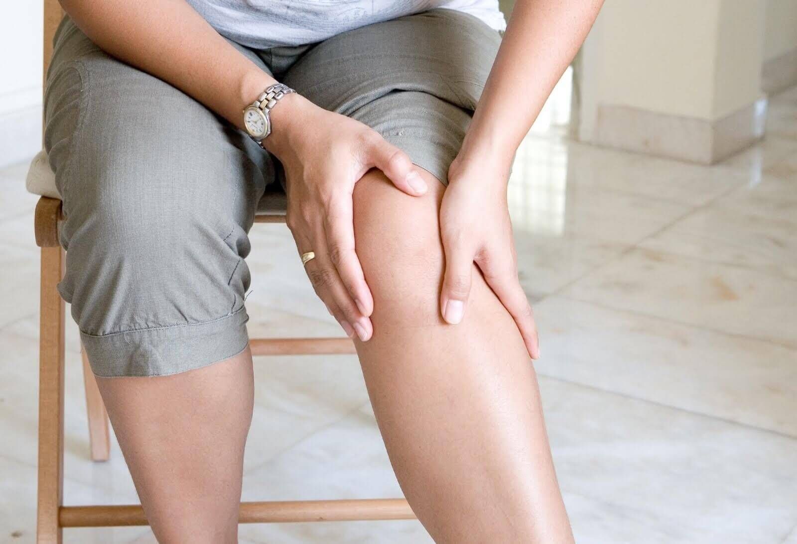 Боль колена, семена чиа успокаивают боль в суставах