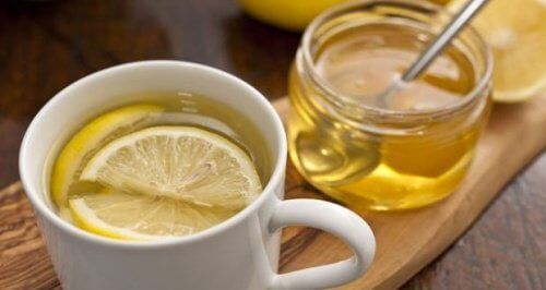 Настой меда и лимона