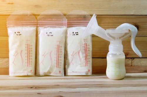 Материнское молоко - отличная натуральная косметика!