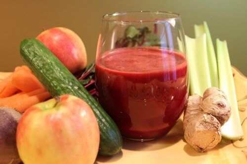 Здоровый овощной сок для улучшения функции печени
