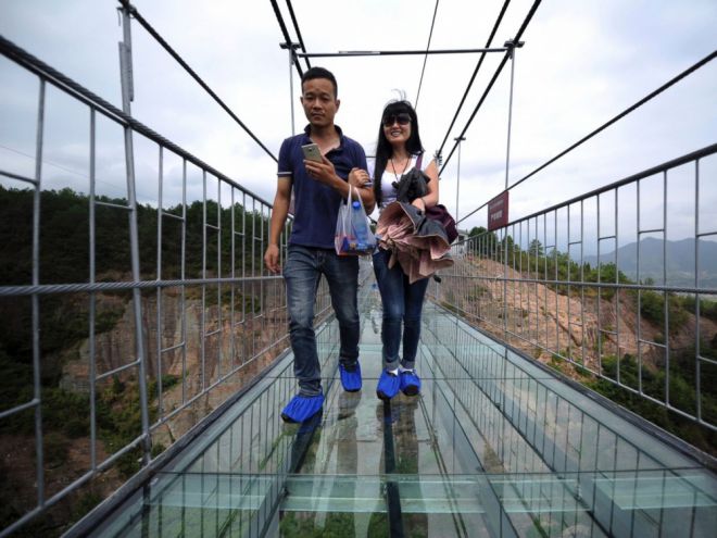 самый длинный в мире стеклянный мост 3