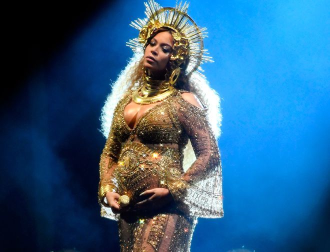 Beyoncé gold